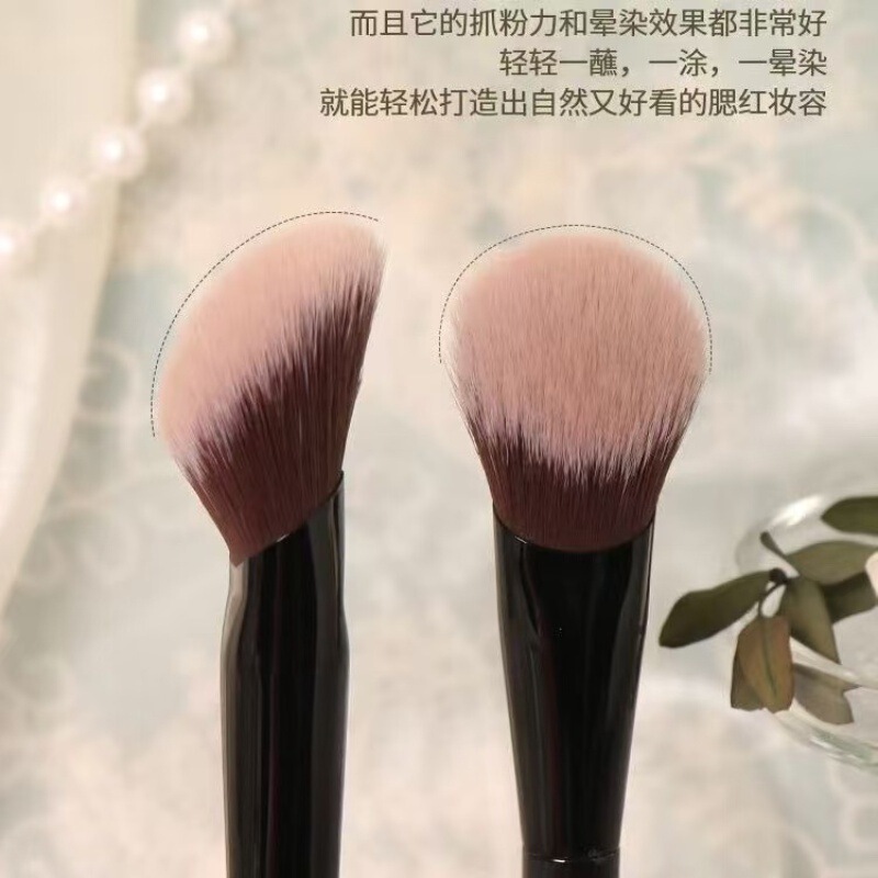 升级款M65坡形腮红膏刷纤维毛柔软上妆自然化妆刷新手高光腮红刷|undefined