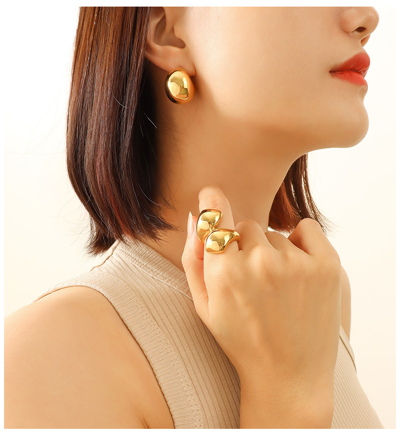 niche C-shaped metal geometry titanium steel earrings