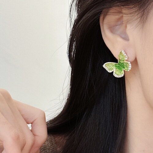 Zhao Lusi's same style green crystal butterfly earrings niche design mosquito coil disc ear clip