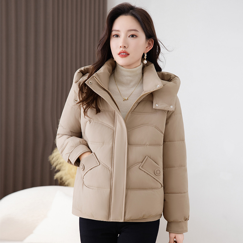 Invierno nuevo abrigo de algodón de pluma para mujeres corto grueso abrigo caliente abrigo de algodón de invierno de gran tamaño moda delgada tendencia extranjera