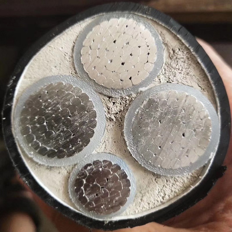 铝芯铠装电缆厂家YJLV22 3*630+1*300三相 4芯630平方电缆线 铝线