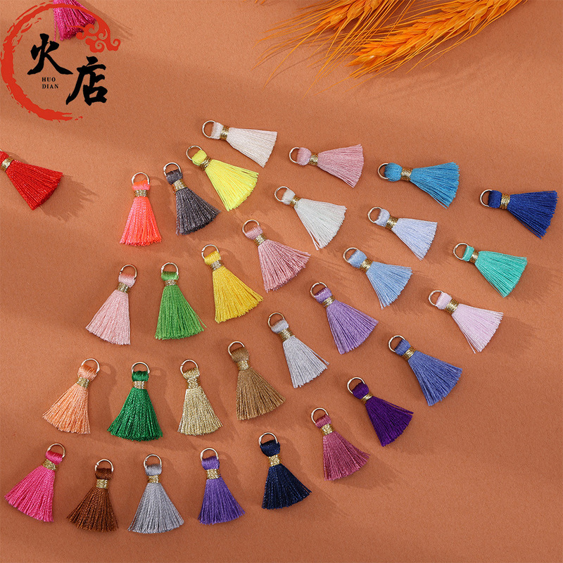 2.5cm Mini Tassel Pendants Wholesale Clothing Accessories Cotton Thread Colorful Earrings Scarf Tassels 2.5cm Mini Tassel Pendants Wholesale Clothing Accessories Cotton Thread Colorful Earrings Scarf Tassels