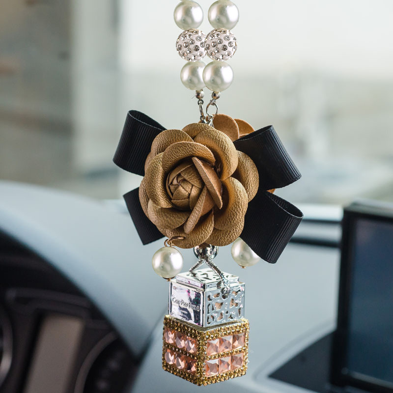 Colgante de coche, colgante de coche, botella de perfume de diamantes, decoración de coche de camelia, suministros de coche, bricolaje