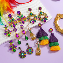 �羳������g�����h��ƿ���K��ɫˮ荕r�ж���Ɍ������p�ݶ��Ů