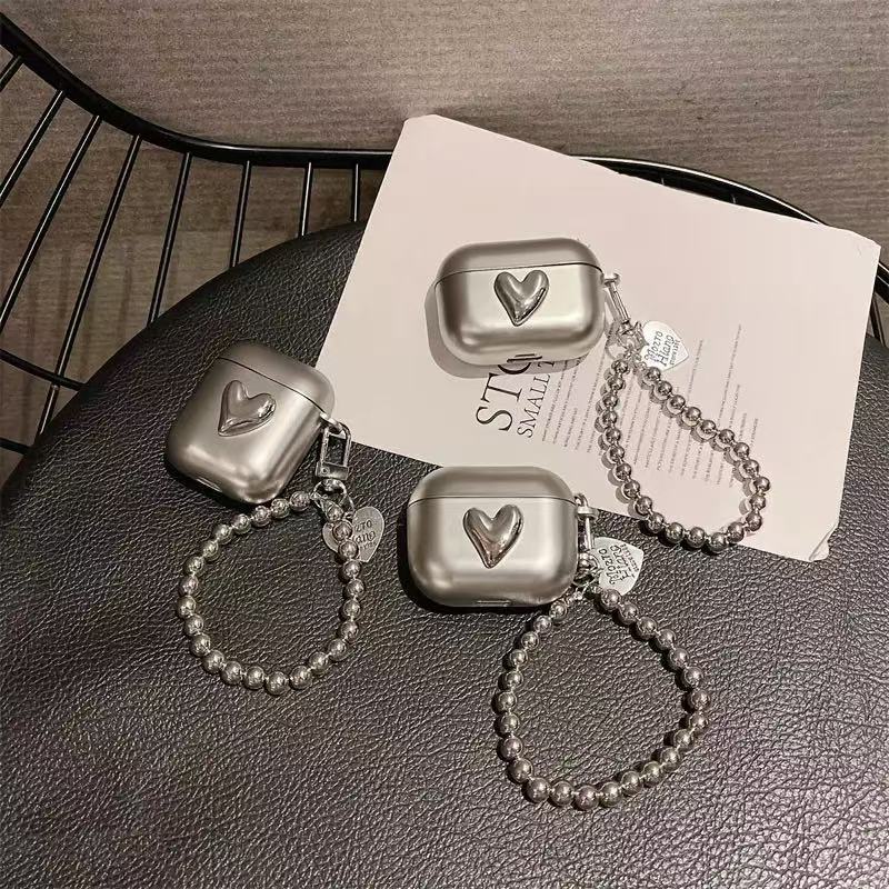AirPods 1/2 va AirPods 3 Bluetooth quloqchinlari uchun muzlatilgan kumush yurak shaklidagi marjon.