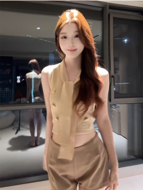 2025巨美v领绑带针织背心上衣女夏季温柔通勤百搭修身短裤套装|undefined