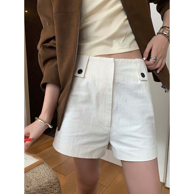 【Special Offer from Thirteen Rows, No Returns or Exchanges】Simple and Casual Pure Cotton White Shorts for Women, Slimming Hot Pants for Wearing Outdoors