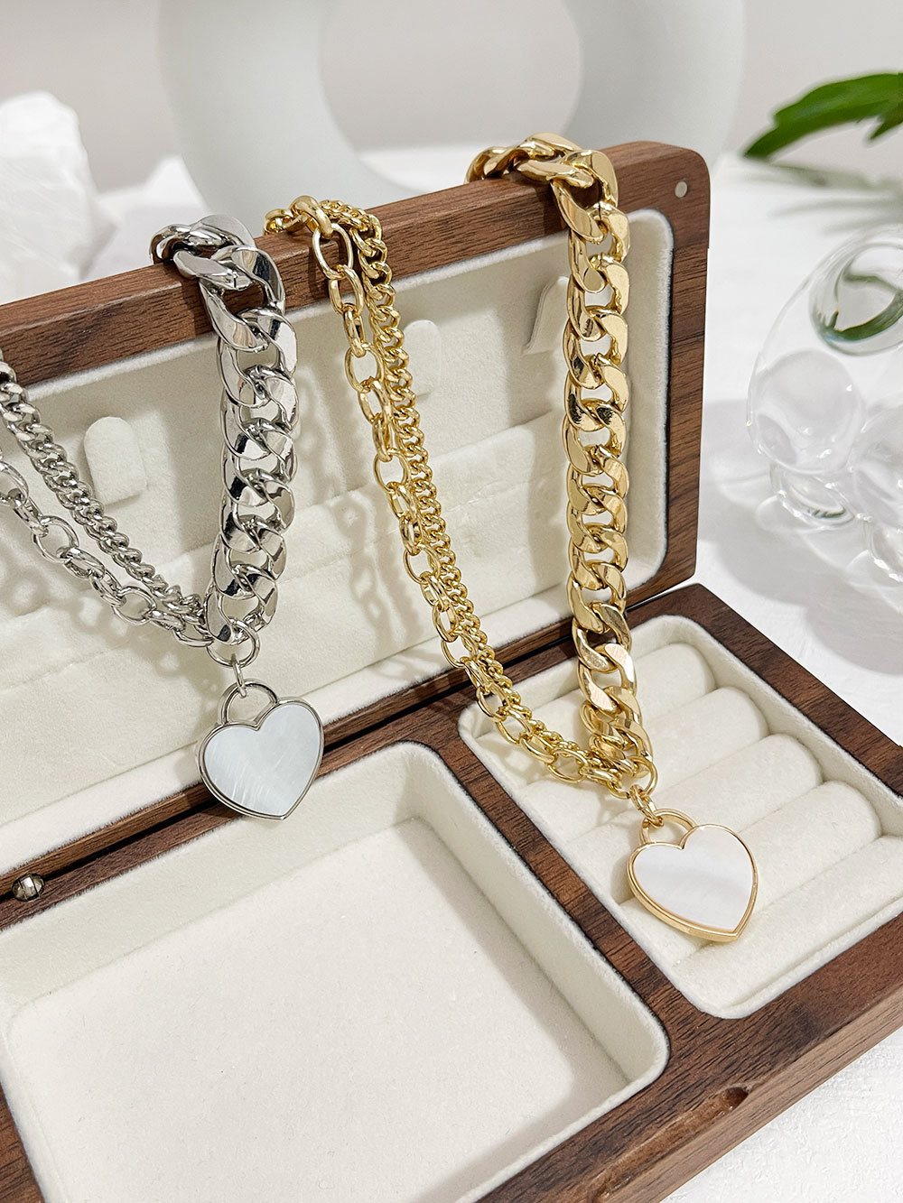 1 Piece Fashion Heart Shape Alloy Shell Plating Chain Womenu0027S Pendant Necklace