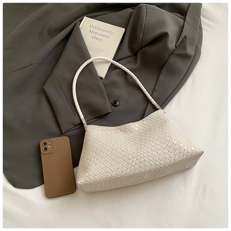 Solid color casual woven pattern large-capacity fashionable 2025 retro new style, elegant underarm bag, single-shoulder hand-carry ladies' bag undefined