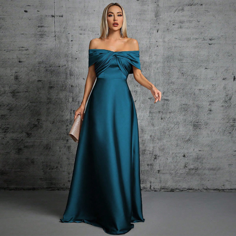 European and American Style Evening Dress New Style One-Shoulder Sexy Cocktail Party Christmas Party Slimming Dress Annual Meeting Dress