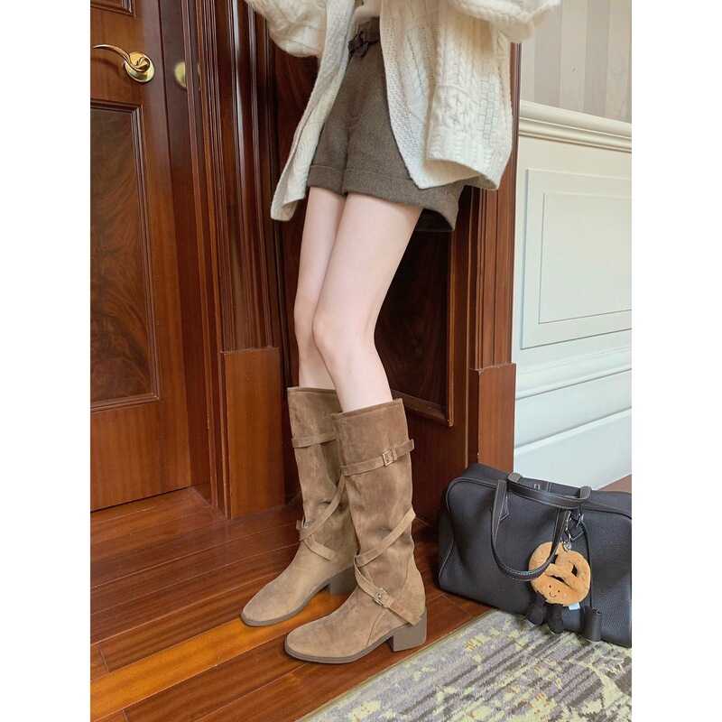 First Encounter Season: High-heeled, long-legged, pointed-toe, criss-cross strap, chunky-heeled riding boots, 2026 autumn/winter new collection, tall boots, long boots First Encounter Season: High-heeled, long-legged, pointed-toe, criss-cross strap, chunky-heeled riding boots, 2026 autumn/winter new collection, tall boots, long boots