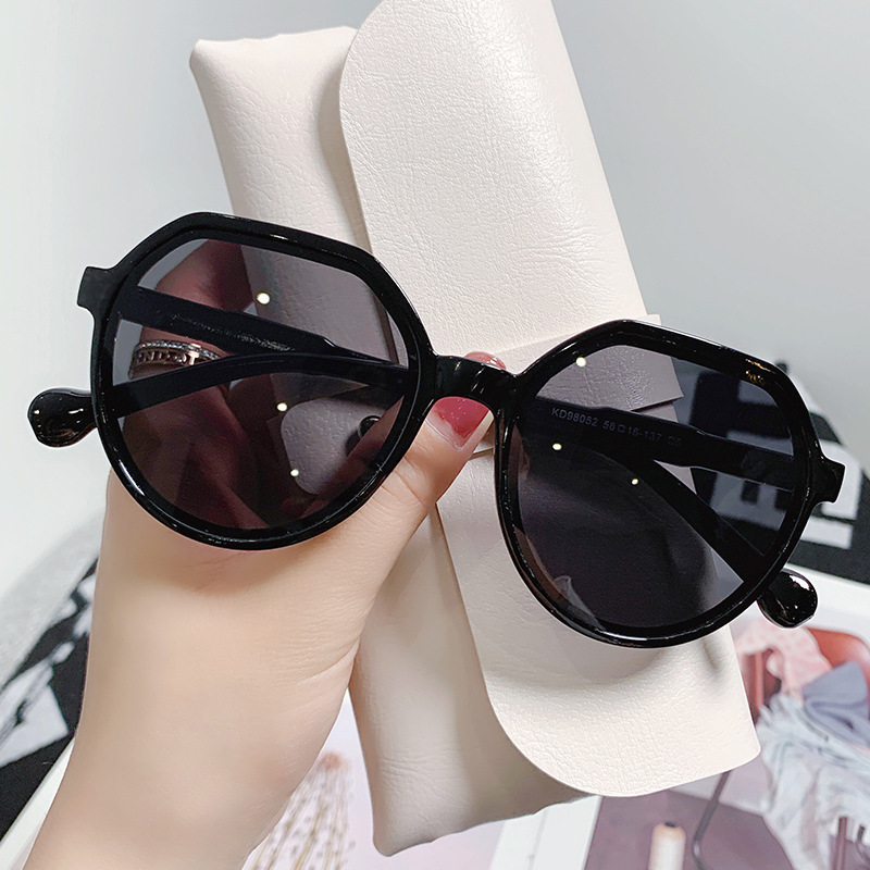 Simple Style, Classic Style Style Black Color Simple Style Classic Style Color Block PC UV400 Protection Round Frame Clips Women's Sunglasses
