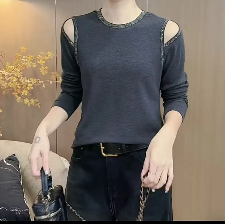 一件代发直播爆款2025秋季新款时尚洋气露肩设计圆领烫钻长袖T恤|undefined