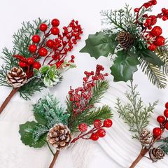 国境を越えてクリスマスセットを販売して、赤い冬青果松花ベリー松針花束ギフトボックスの祝日装飾を組み合わせる