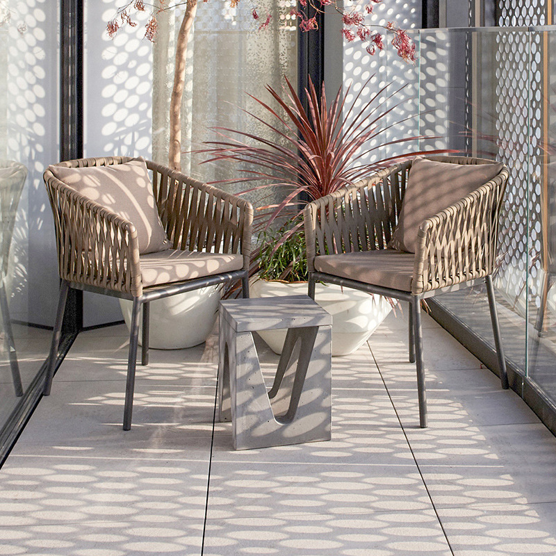 Mesas y sillas al aire libre Combinación Villa Patio Balcón Impermeable Protector solar Muebles de ocio Jardín al aire libre Terraza Mesas y sillas de ratán