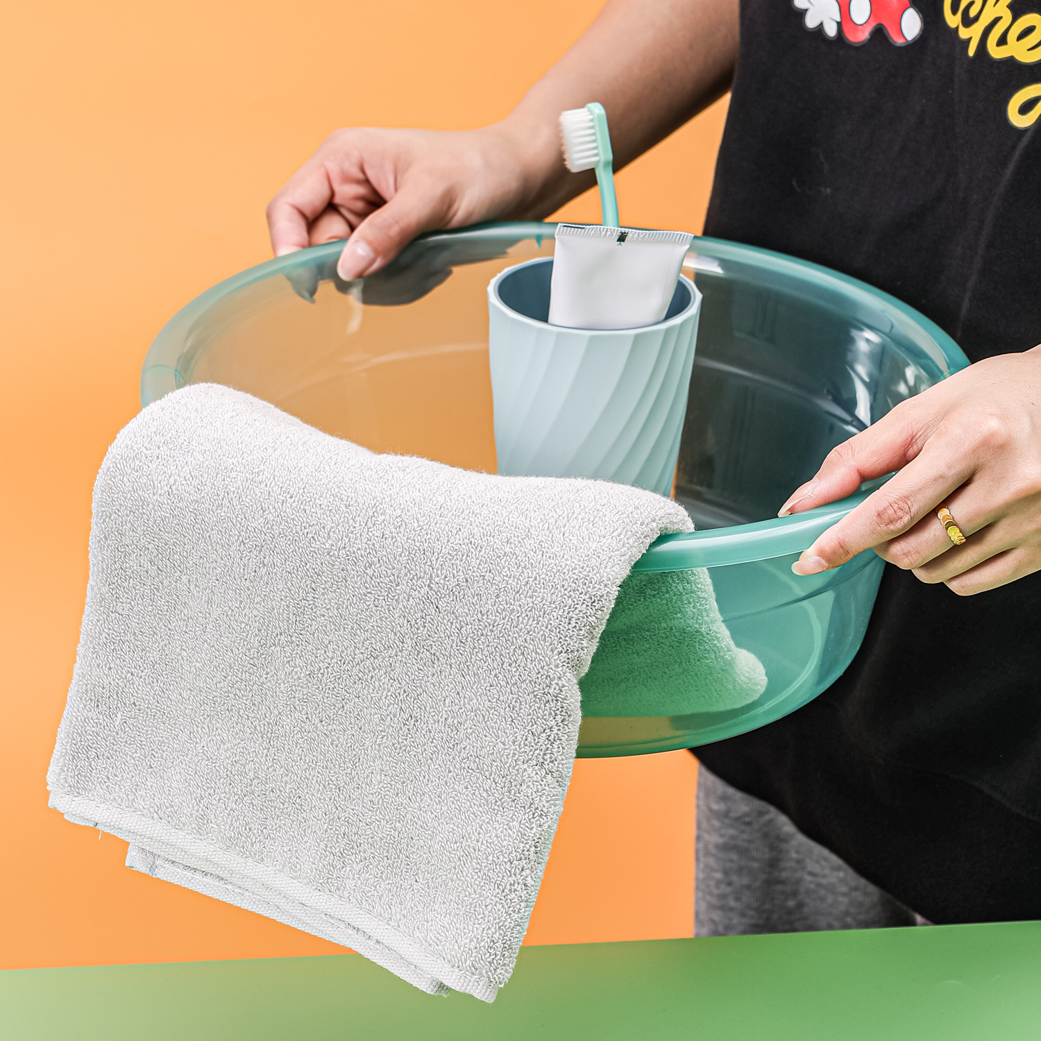 Thickened plastic basin, household washbasin, vegetable-washing tub, student dormitory laundry tub, oversized face basin, promotional basin—wholesale available