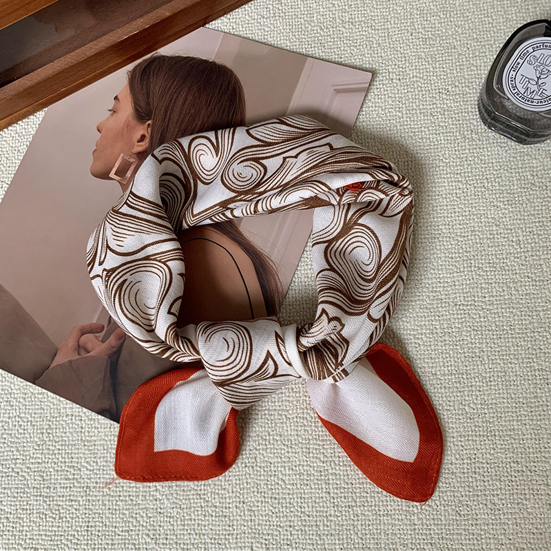 Bufandas de seda cuadrada alta sensación 2025 nueva flor de anacaju imitación bufandas de seda correa de cabello bufandas bufandas al por mayor