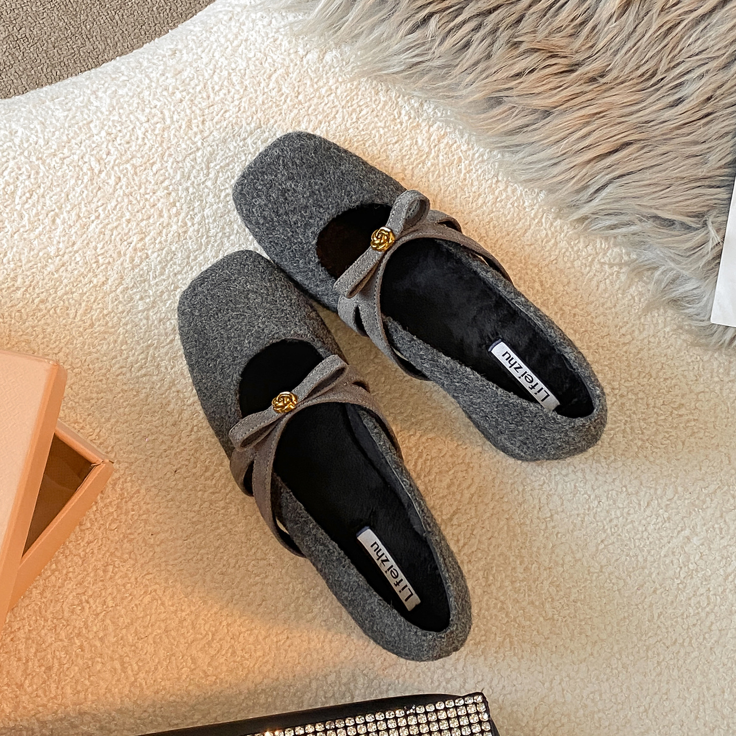 French Retro Woolen Mary Jane Shoes 2025 New Winter Thick Heel High Heel Fleece-Lined Flats Fur Shoes for Women to Wear Outside