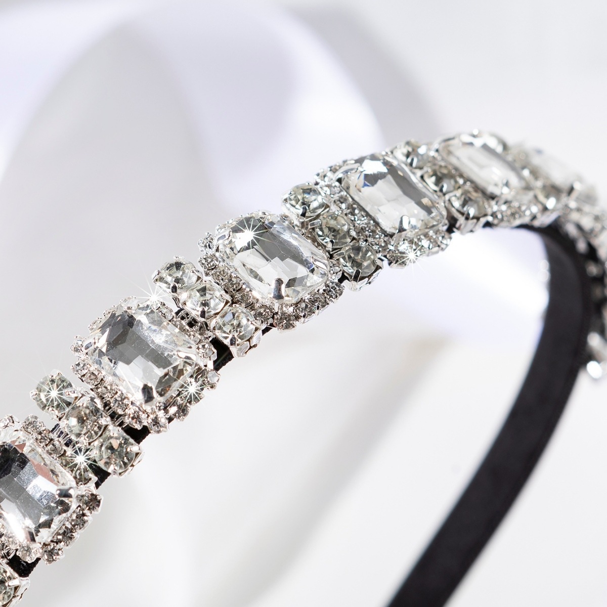 Corea del Sur nuevo ins estilo frío de alta gama de diamantes diadema temperamento diadema nueva moda exagerada accesorios para el cabello de las mujeres al por mayor