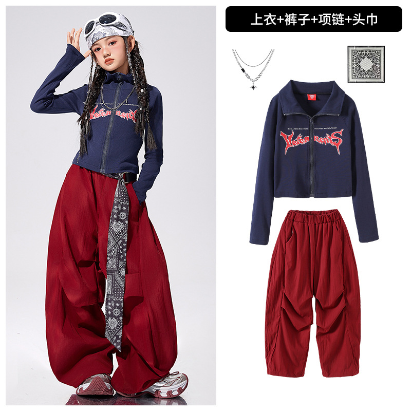 Blusa + pantalón + collar + pañuelo en la cabeza