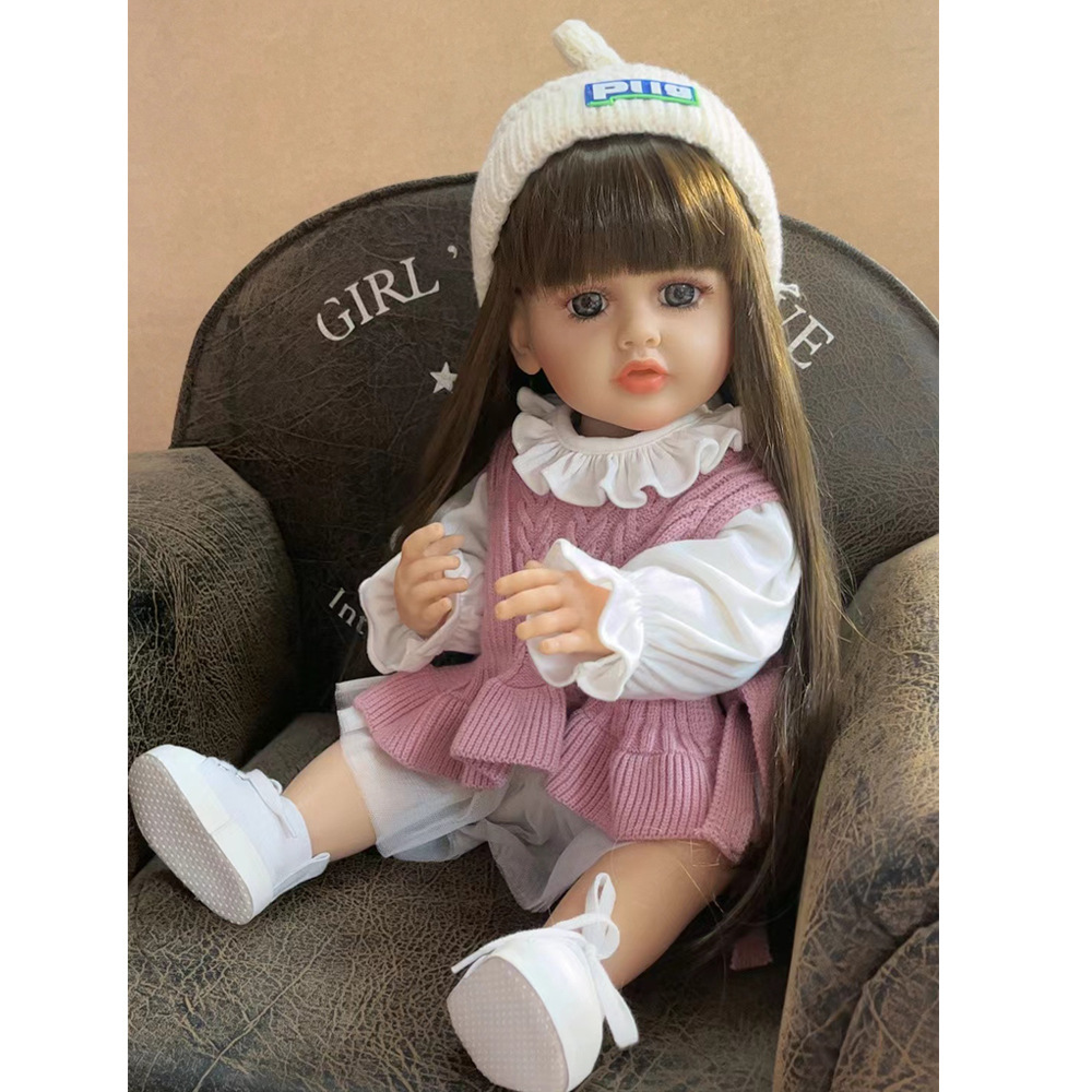 핑크 스웨터 파란 눈 인형