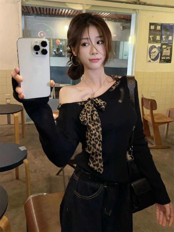 2025新款辣妹豹纹蝴蝶结系带T恤女装早秋设计感修身显瘦露肩上衣|undefined