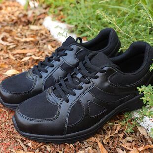 �¿���ӖЬ�д������͸�����zЬ��ɽ���e���p�ļ���ɫ��Ӗ��Ь