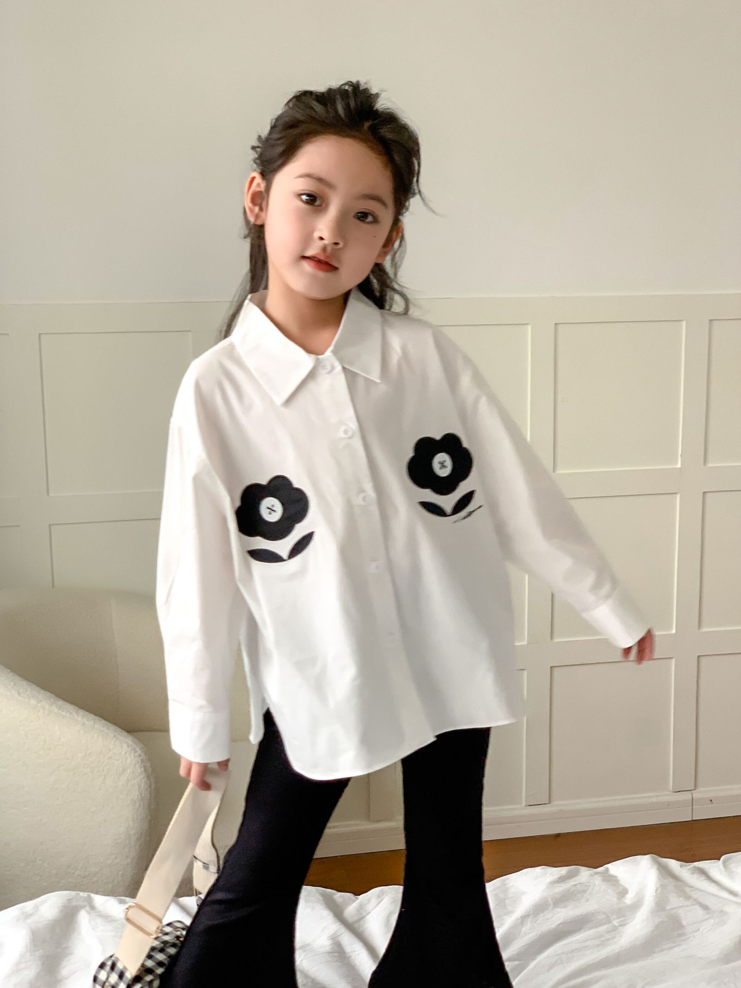 Camisa para niños 2024 primavera estilo coreano ropa para niños camisa de manga larga con bordado de flores para niñas camisa de media longitud para bebés para niños medianos y grandes