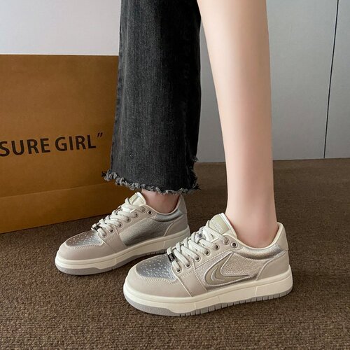 Niche retro silver sneakers for women ins trend  new design breathable flat-soled American sports and casual shoes