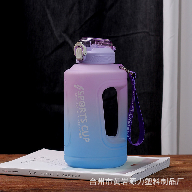 1.5L de gran capacidad tonelada barril portátil hervidor de agua con escala gimnasio taza fitness escala botella de agua Internet celebridad taza