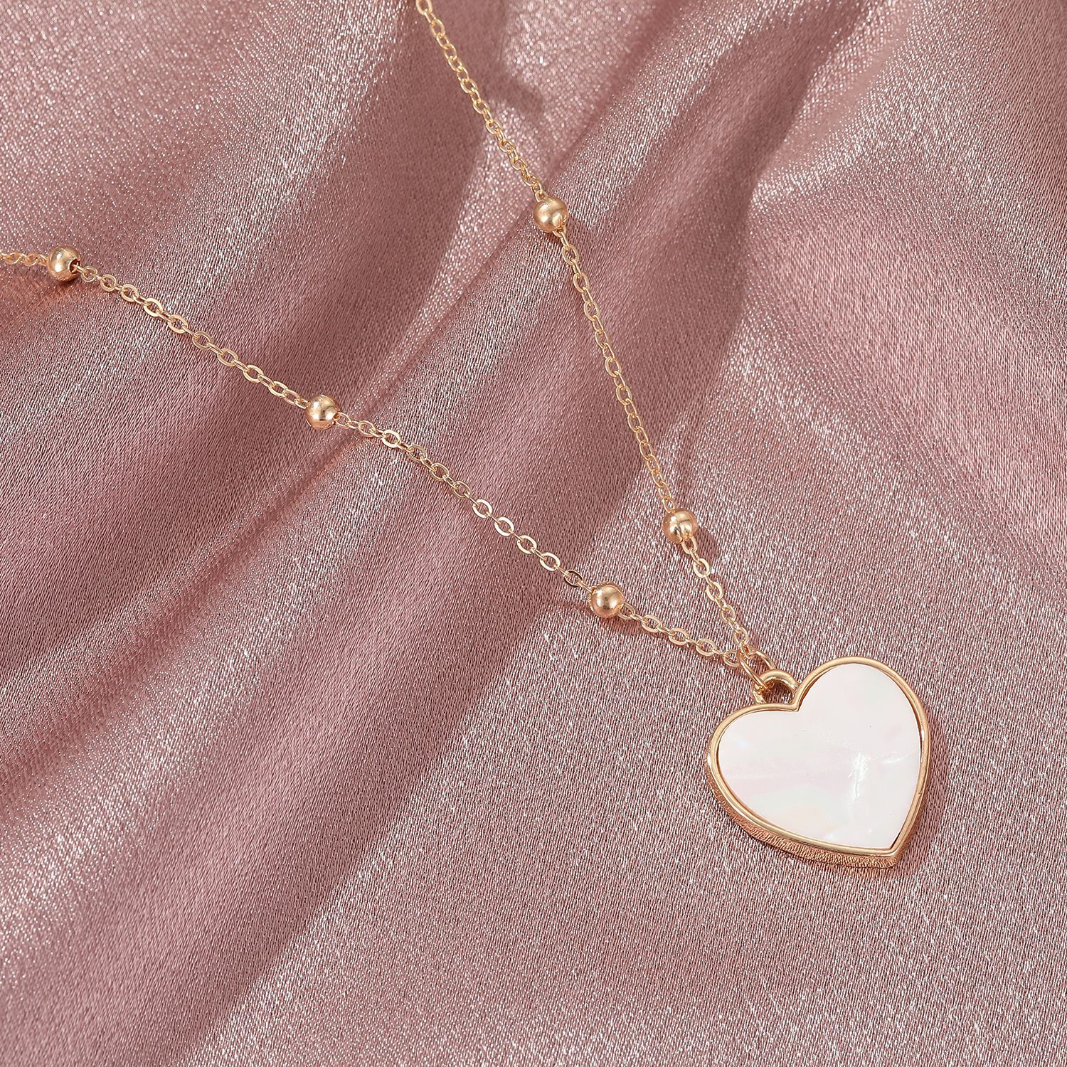 Fashion white heart-shape alloy necklace wholesale