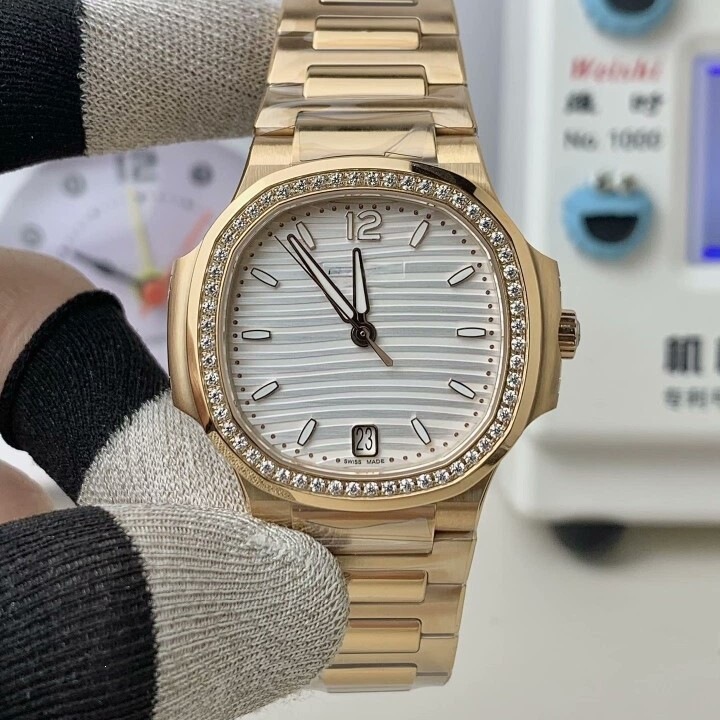 Patek Nautilus 7118 Series Quartz Women's Watch Waterproof Fashionable Grenade Women's Quartz Watch Factory Wholesale