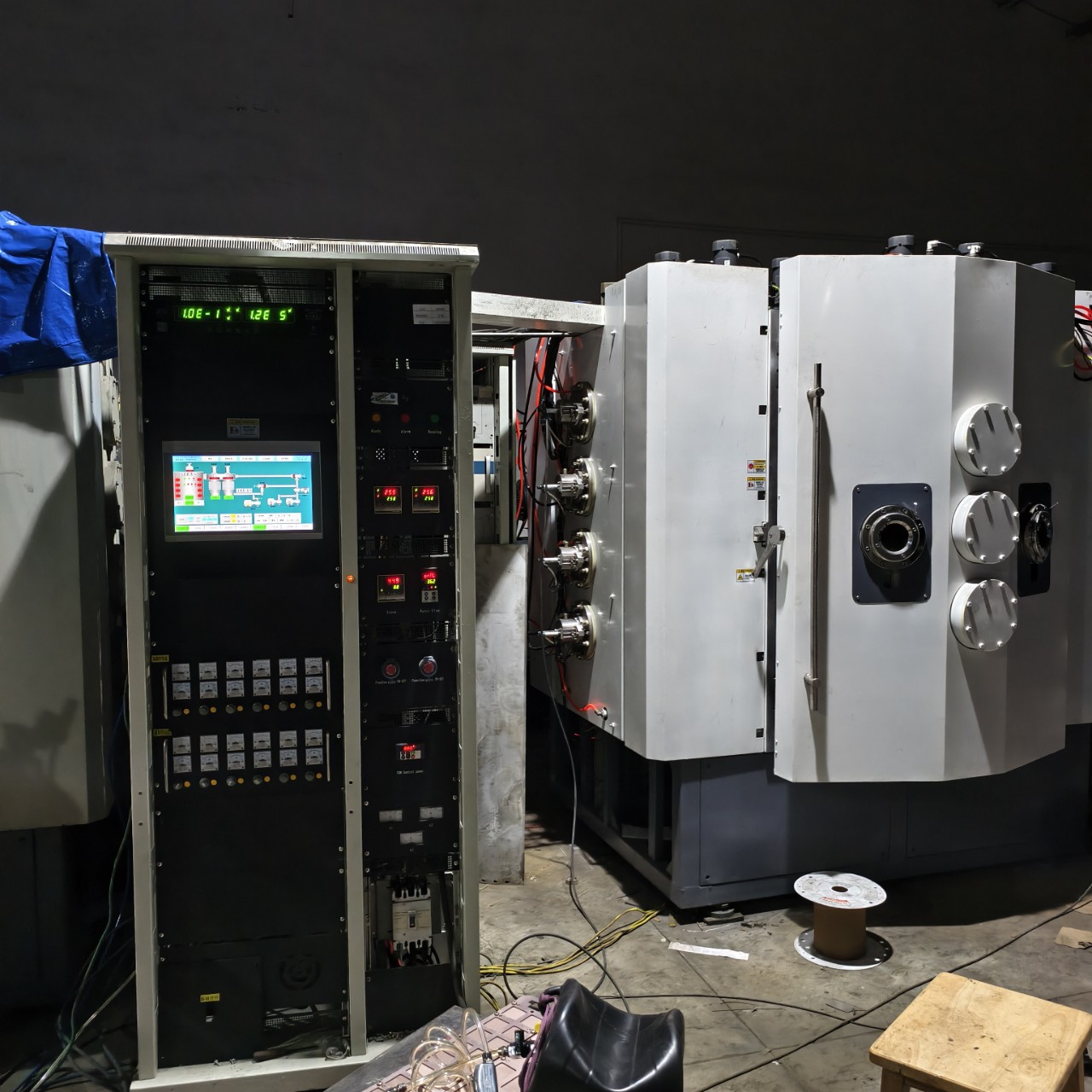 压电陶瓷镀钛铜替代印银工艺多靶溅射镀厚导电膜7微米真空镀膜机