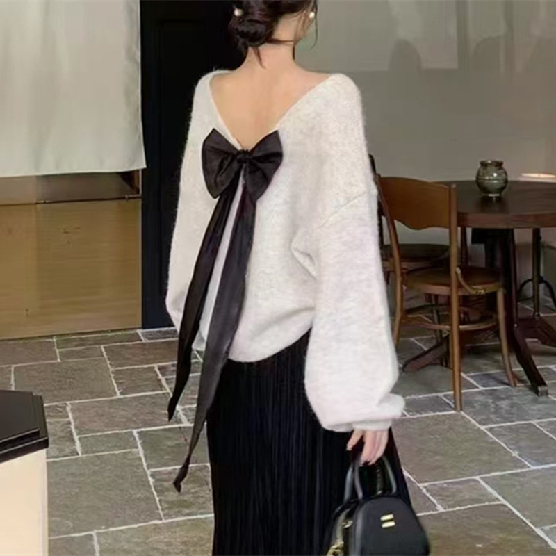 韩系慵懒风露背蝴蝶结毛衣女2025秋冬季新款设计感小心机针织上衣|undefined