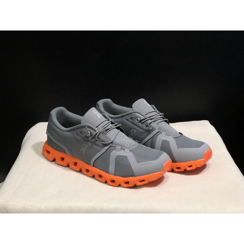 짙은 회색 주황색 베이스