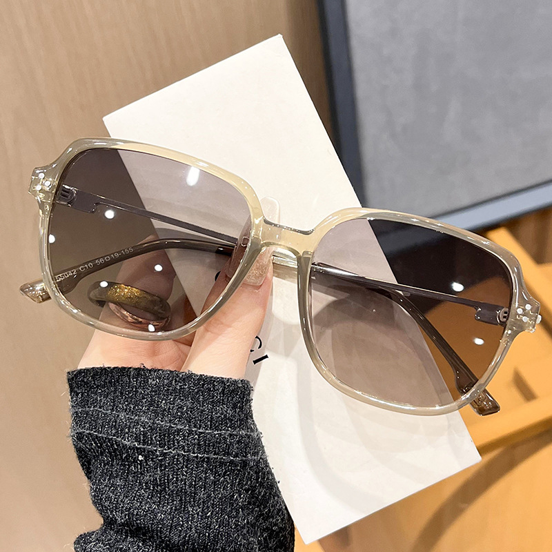 2025 새로운 TR 편광 선글라스 상자 유행 패션 남성과 여성의 안티 UV 선글라스 55042