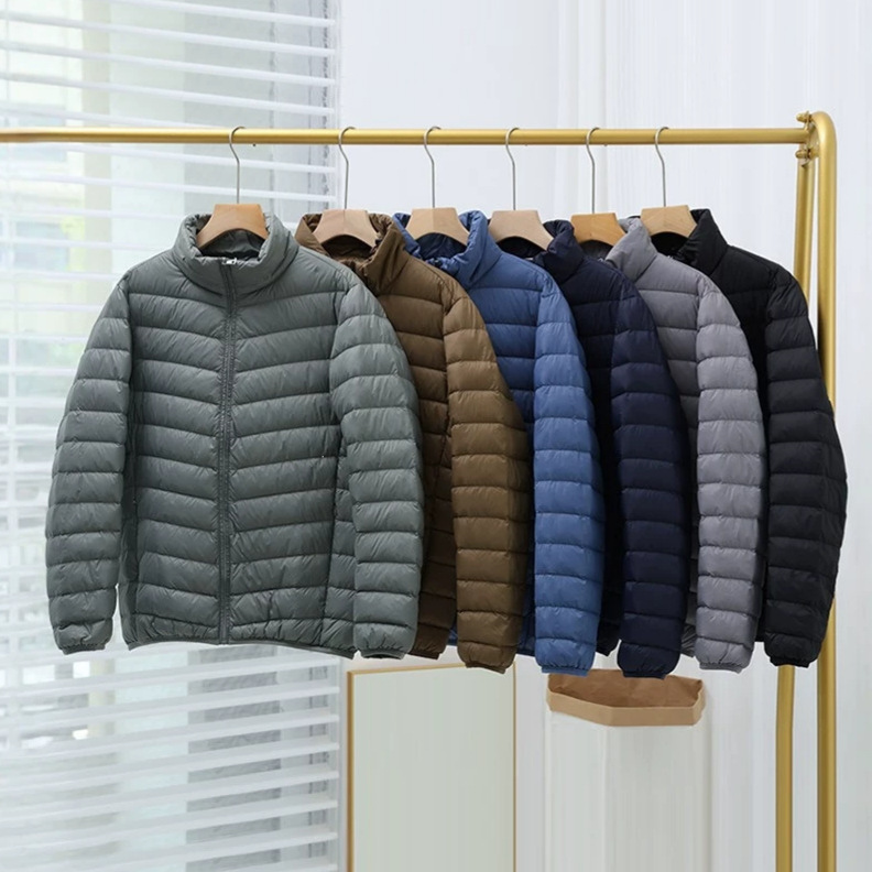 Loose-fitting large size lightweight down jacket for men, stand-up collar, 90% white duck down, thin ultra-light down coat for dad, with inner lining Loose-fitting large size lightweight down jacket for men, stand-up collar, 90% white duck down, thin ultra-light down coat for dad, with inner lining