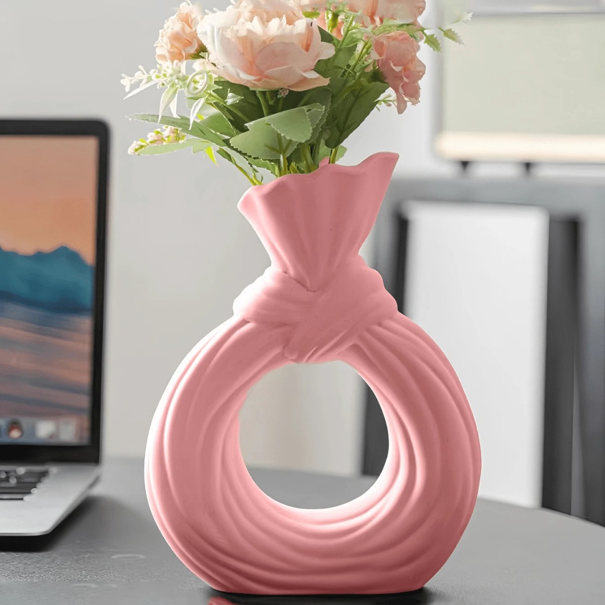 Florero moderno y simple en forma de nudo en forma de círculo, jarrón decorativo de encimera de material de resina disponible en cuatro estaciones