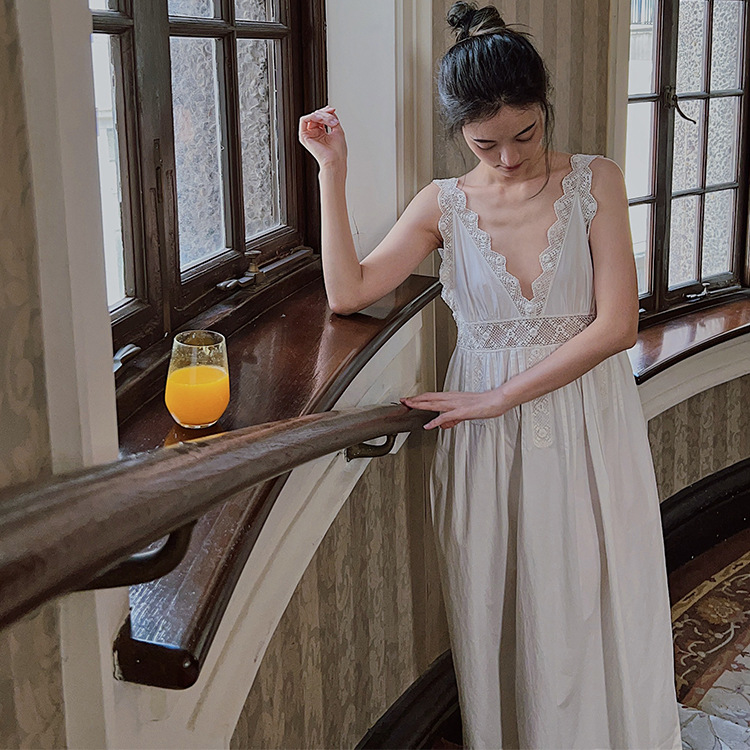 French Style Retro Goddess Sexy Beautiful Nightdress