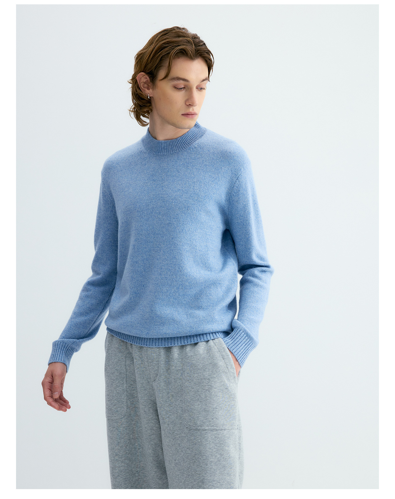 UNF 430g Snowflake Crewneck Wool Sweater