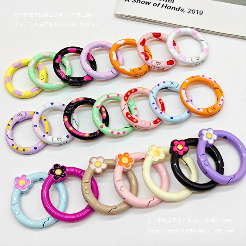 スプリングリングキャンディーカラースプリングバックルアクセサリーカラフルな愛ペイントブックリングカードリングキーホルダーオープン diy ジュエリー|undefined