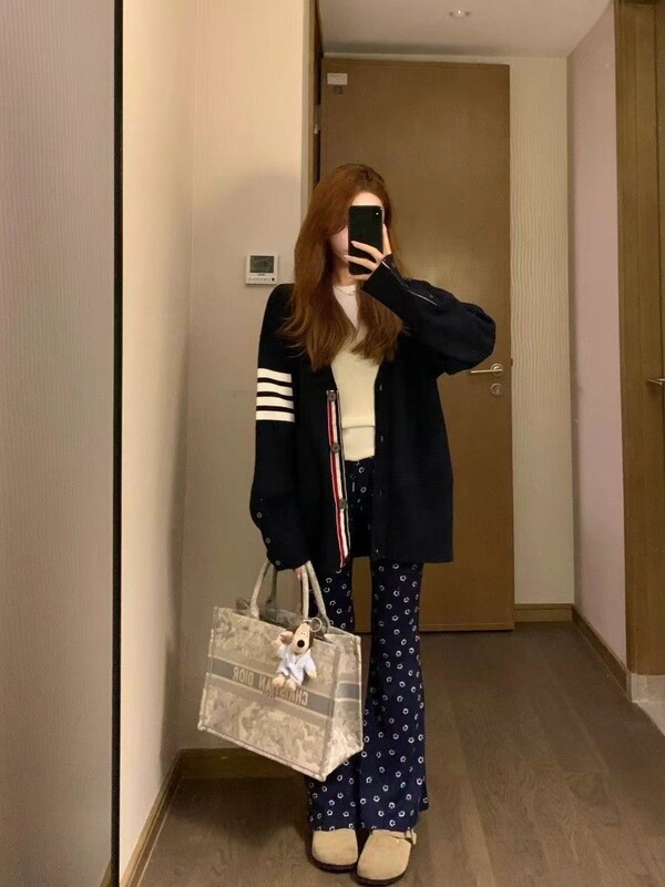 开衫毛衣女2025新款早秋穿搭学院风条纹V领高级感韩系针织衫外套|undefined