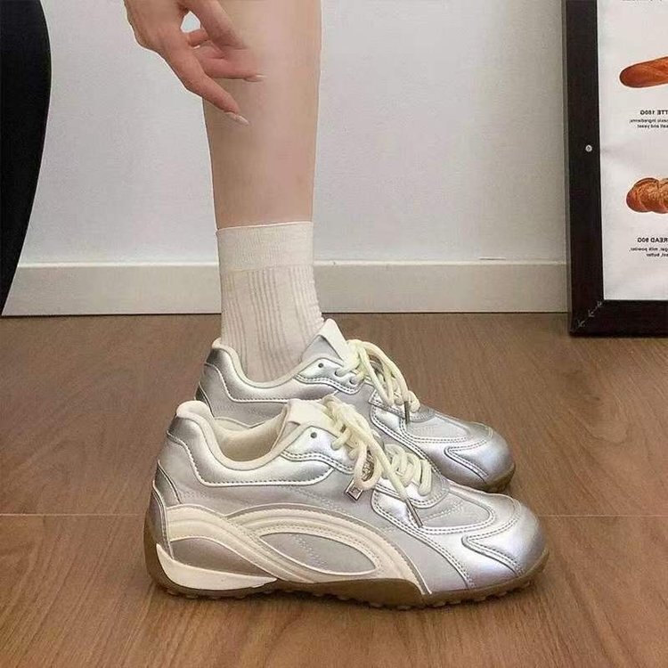 Ballet-style women's sneakers with internal height increase, round toe, versatile lace-up casual sports shoes, 3.5cm internal height increase, comfortable design Ballet-style women's sneakers with internal height increase, round toe, versatile lace-up casual sports shoes, 3.5cm internal height increase, comfortable design