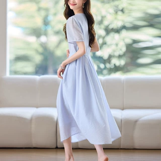 纯色圆领连衣裙女2025新款夏季收腰气质高级感简约通勤过膝a字裙
