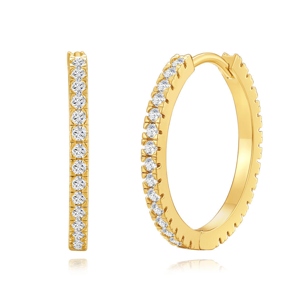 Pendientes de diamantes de cobre de moda de estilo INS, diseño de súper flash hueco de moda de lujo ligero, pendientes de diamantes de lujo que no se desvanece