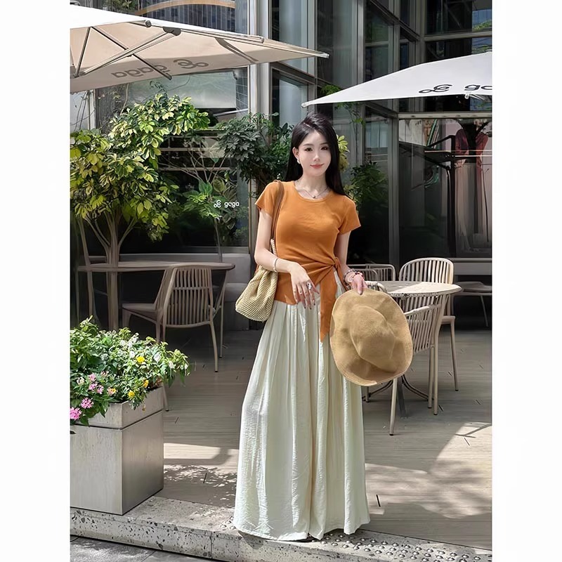Áo thun nữ tay ngắn dệt kim ôm dáng phối dây buộc — Màu đen chi tiết 4