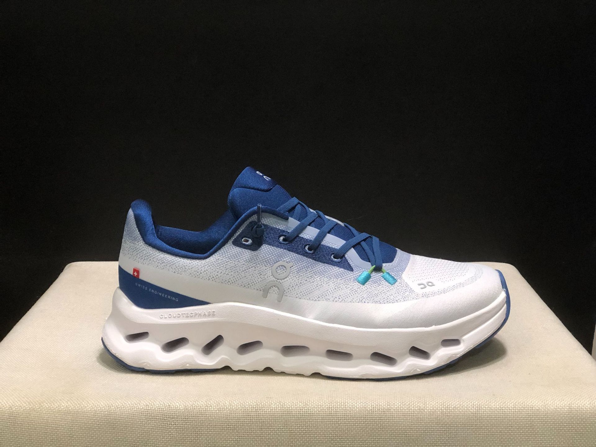 White blue 36-45 / 36