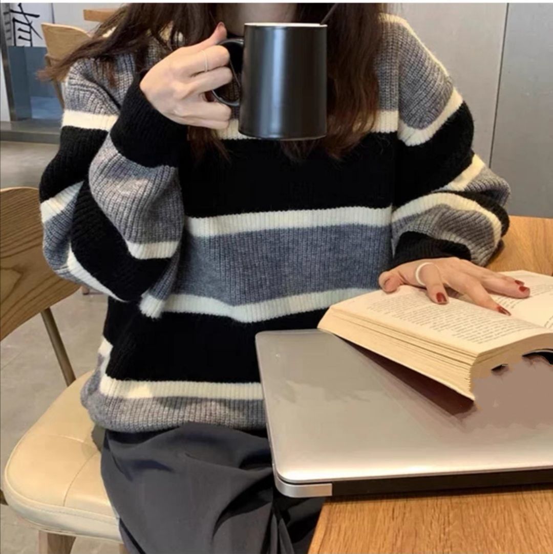 Korean loose contrasting striped pullover for women, 2023 autumn and winter new collection, lazy style, worn outside,_voghion.com
