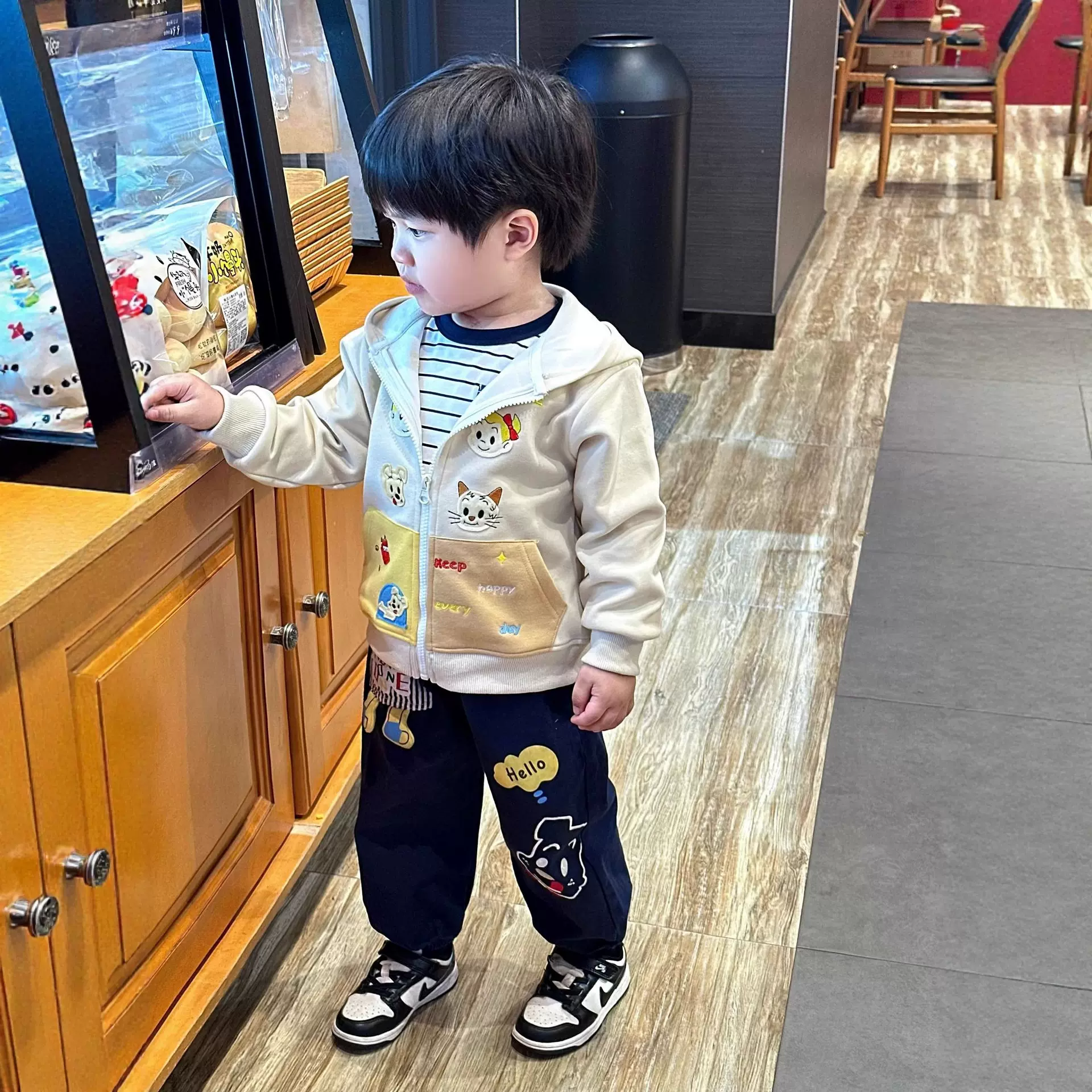 儿童外套25秋季新款中小童原田卡通休闲连帽上衣男童外套童装批发