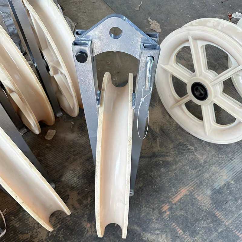 大直径电缆放线滑轮100*660高塔三轮单轮裸导线钢芯铝绞线滑车